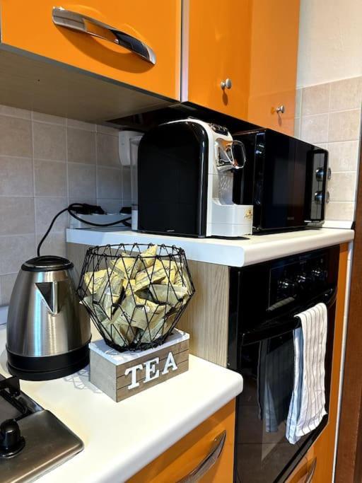 Comfy Apartment In Lecco 2 Luaran gambar